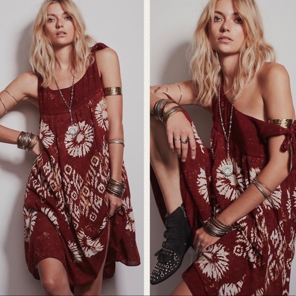 Free People tie dye shift dress with tie straps, size XS, maroon and white
